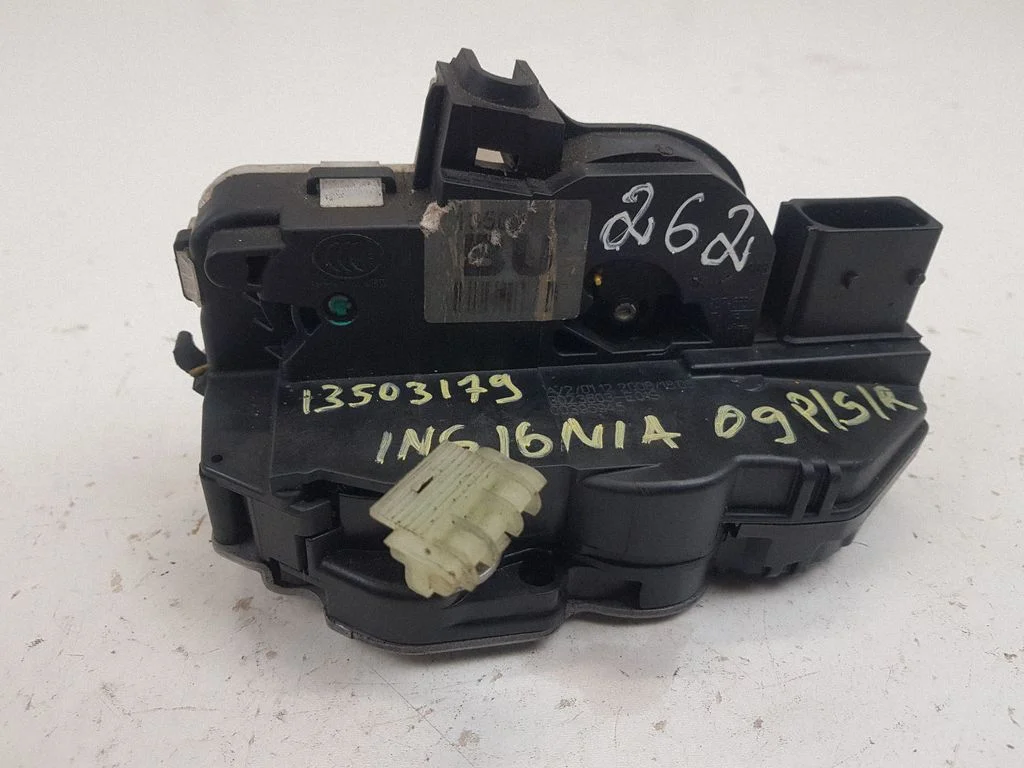 Rear door lock 13503179