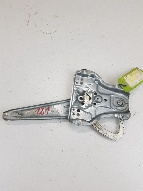 Rear window lifting mechanism without motor – left