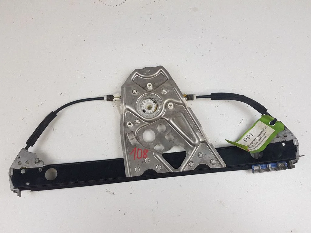 Rear window lifting mechanism without motor A2207300346