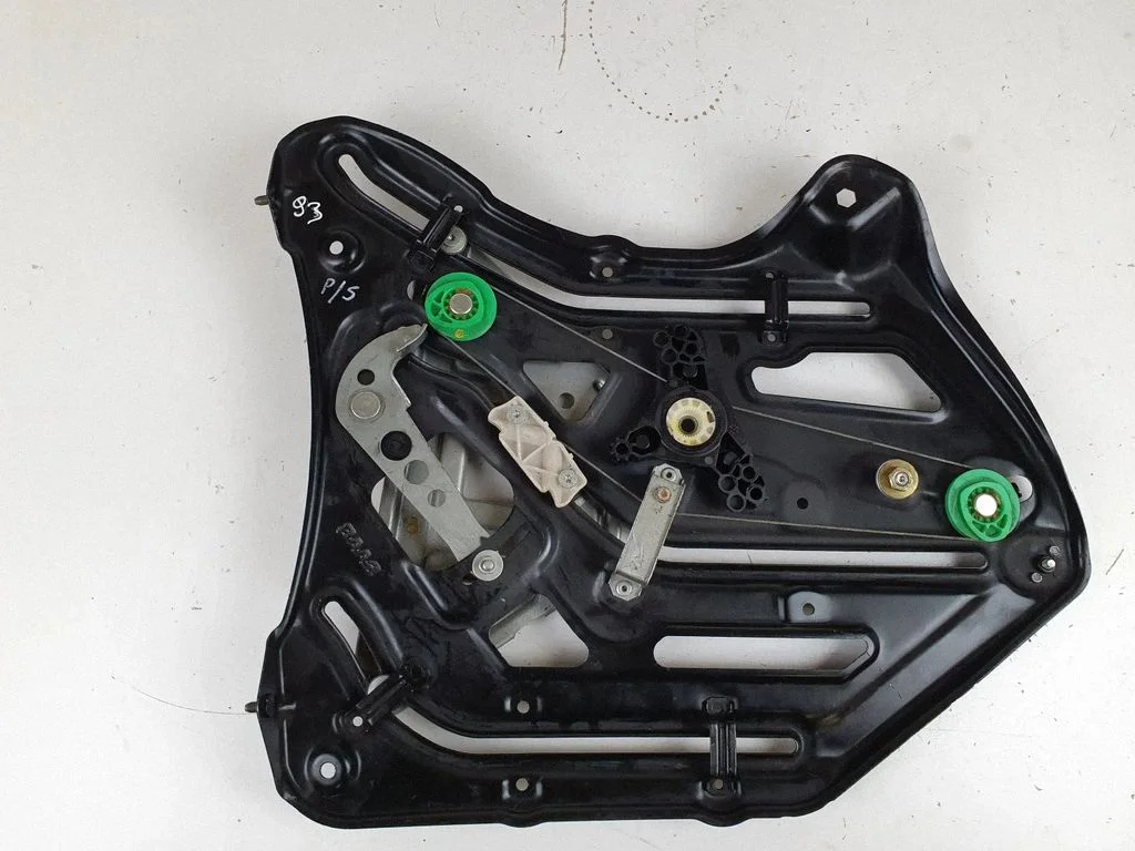 Rear window lifting mechanism without motor – rear left