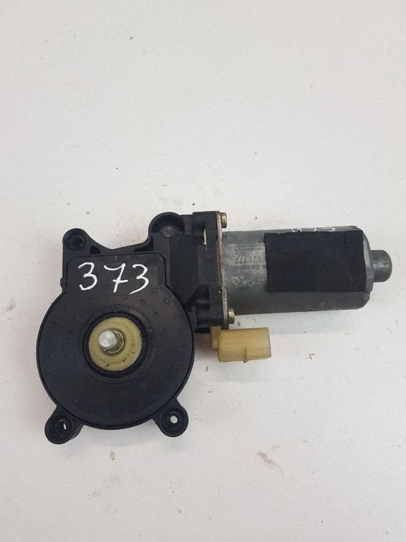 Aizmugurējā loga pacēlāja motoriņš 119971XXX