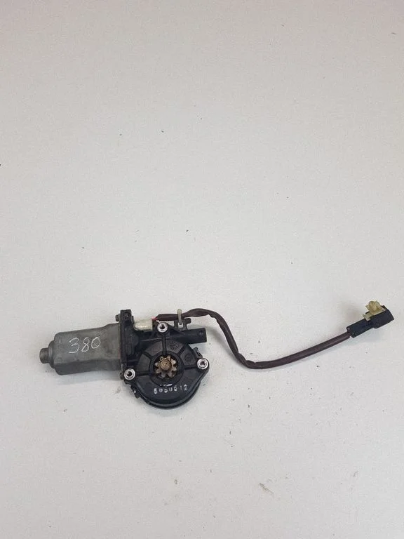 Tagaukse aknatõstuki mootor OK2FA587256Y