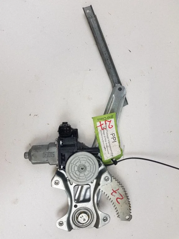Rear door window regulator with motor 82731CV01B – Nissan Juke I F15 (2010-2018)