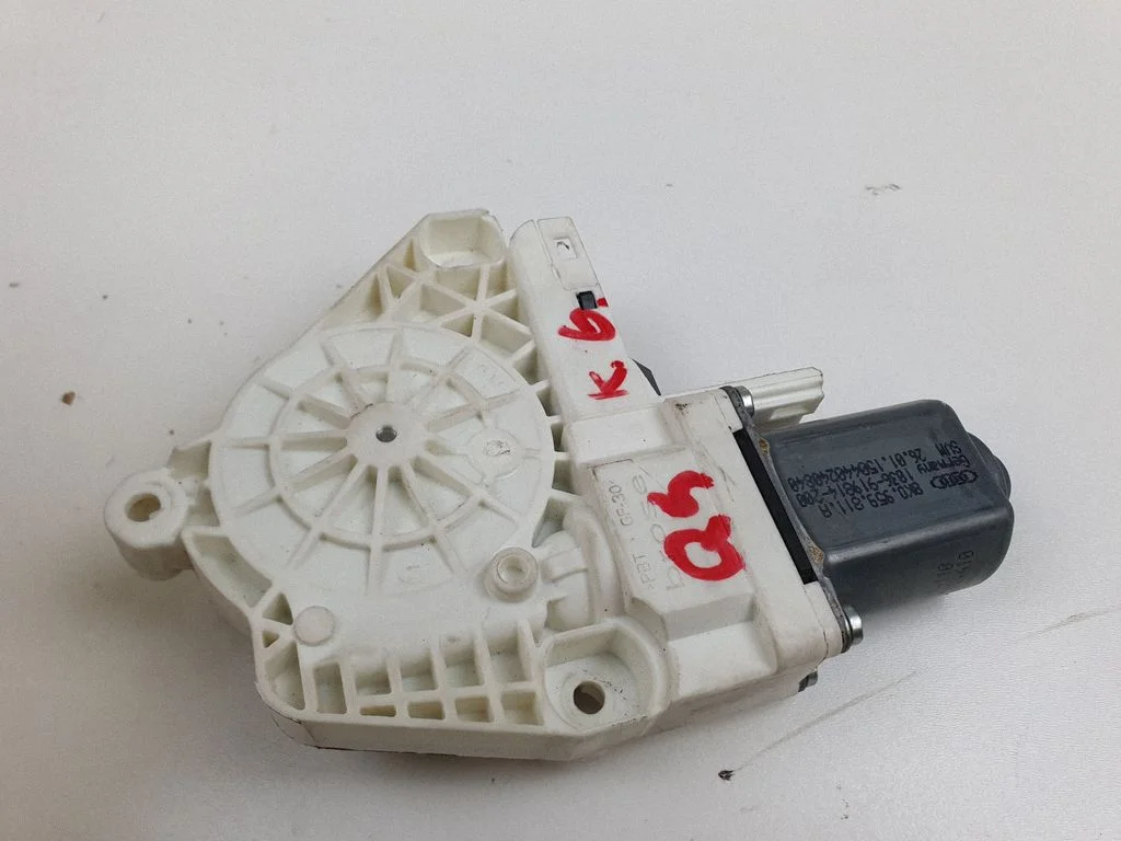 Rear door window regulator motor 8K0959811A – Audi Q5 SQ5 8R (2008-2017)