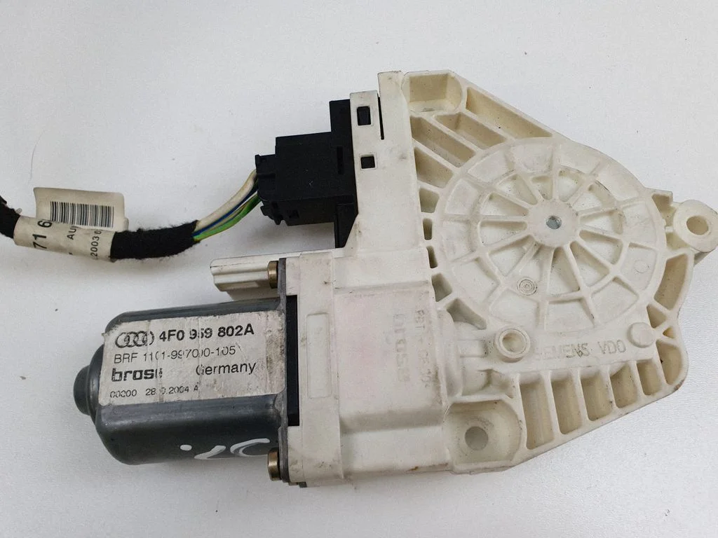 Rear door window regulator motor 4F0959802A