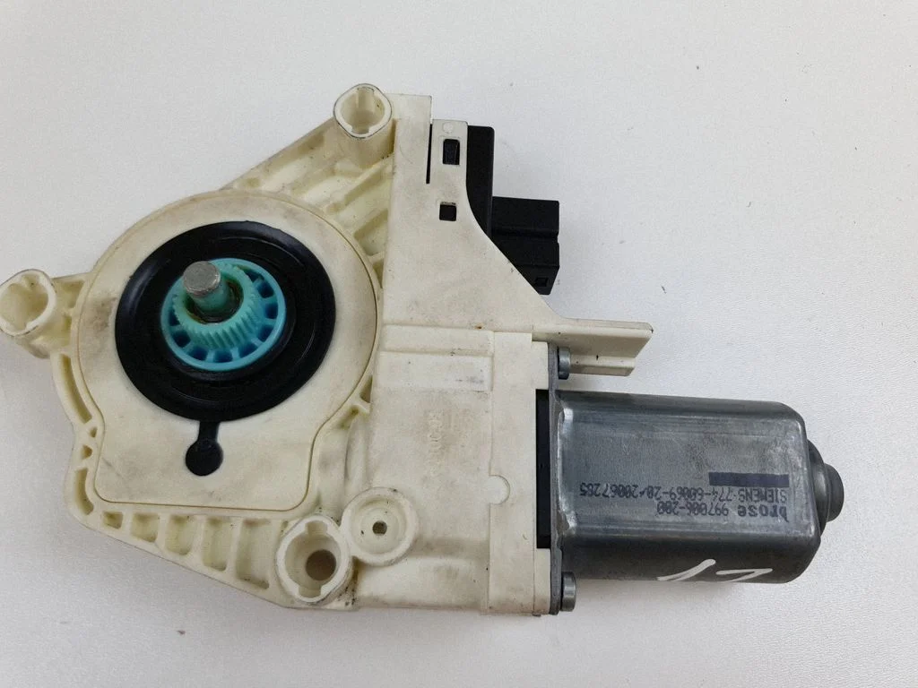 Rear door window regulator motor 4F0959802C
