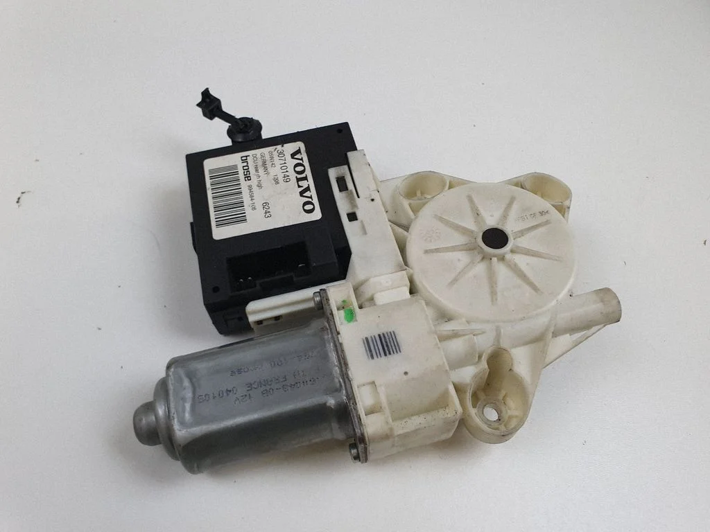 Aizmugurējā loga pacēlāja motoriņš 30710149