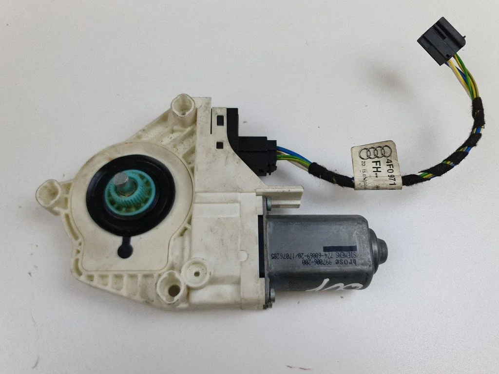 Rear door window regulator motor 4F0959802C