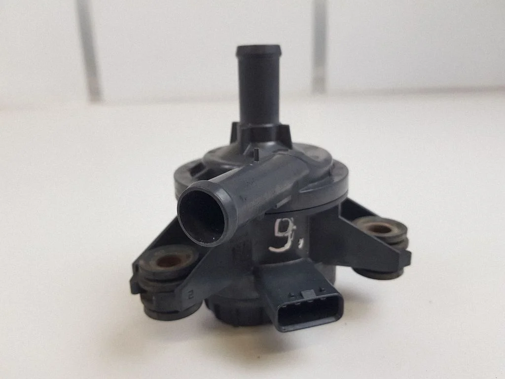 Elektryczna pompa cyrkulacyjna G904033030 – Lexus IS 200-300 (1999-2005)