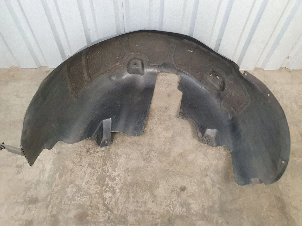 Tagumine poritiivakate – Opel Astra J (2010-2015)