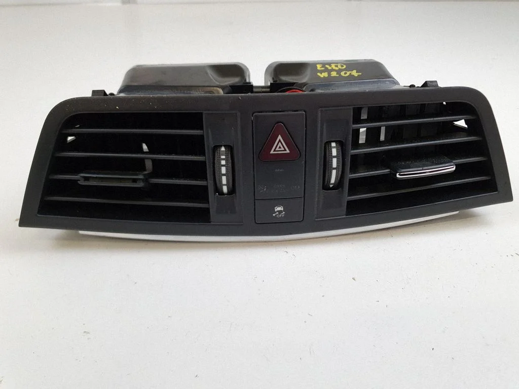 Dash center air vent grill – Mercedes-Benz E-Class C207 W207 (2009-2017)
