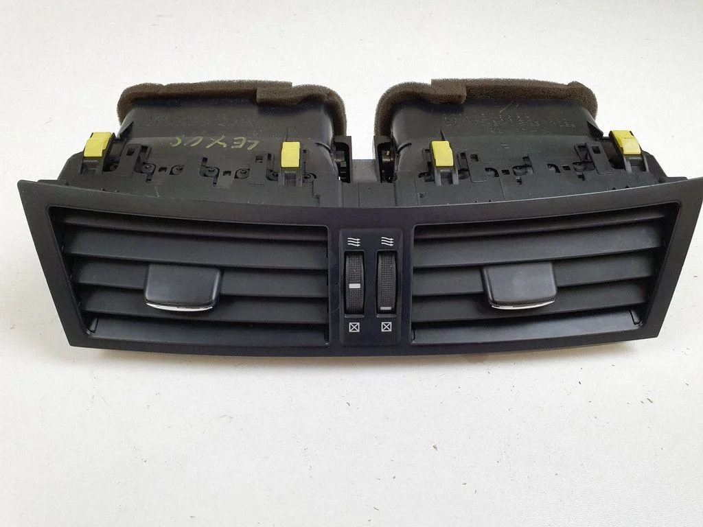 Dash center air vent grill 5566030410