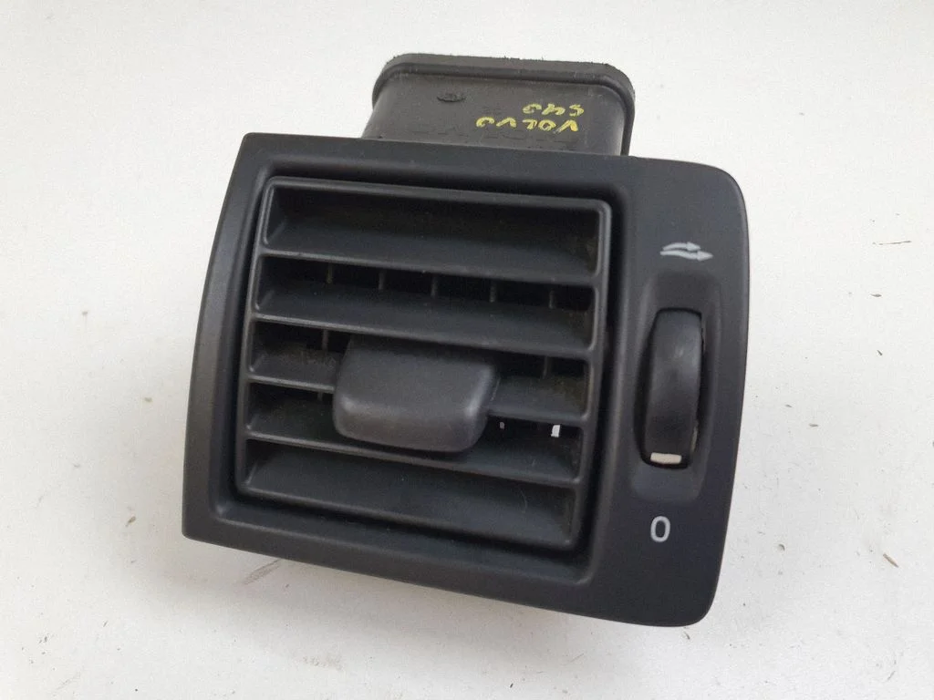Dashboard side air vent grill/cover trim 30715098