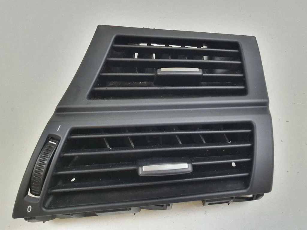 Dashboard side air vent grill/cover trim – BMW X5 E70 (2006-2013)