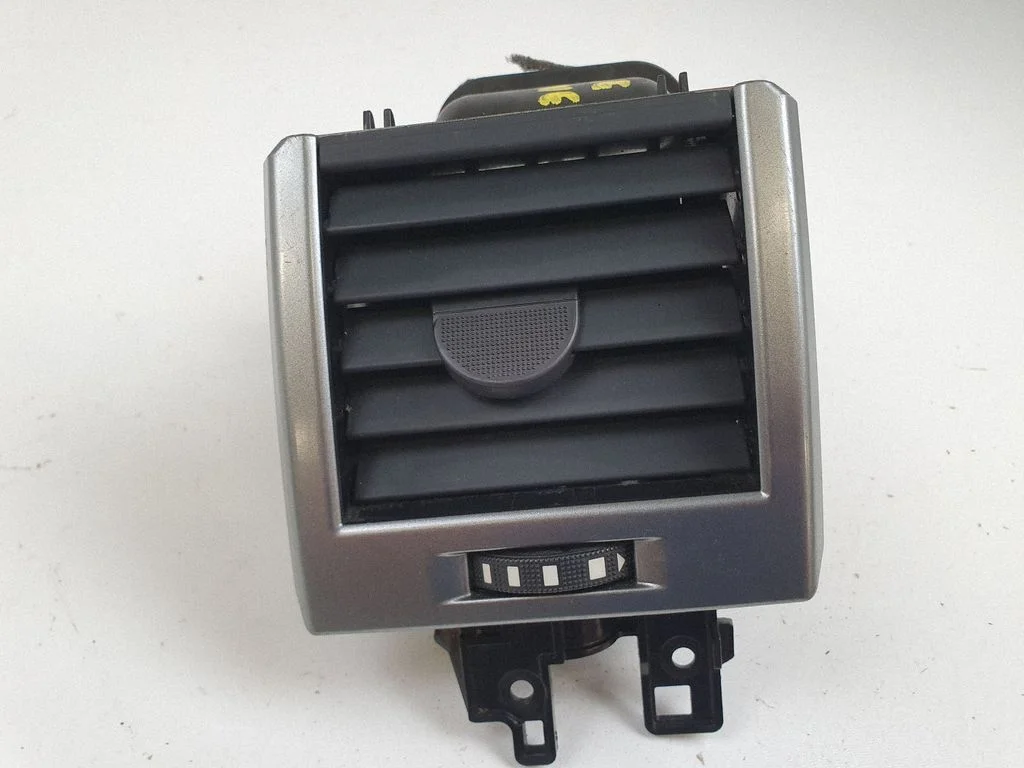 Boczne kratki nawiewu JBD500160XXX