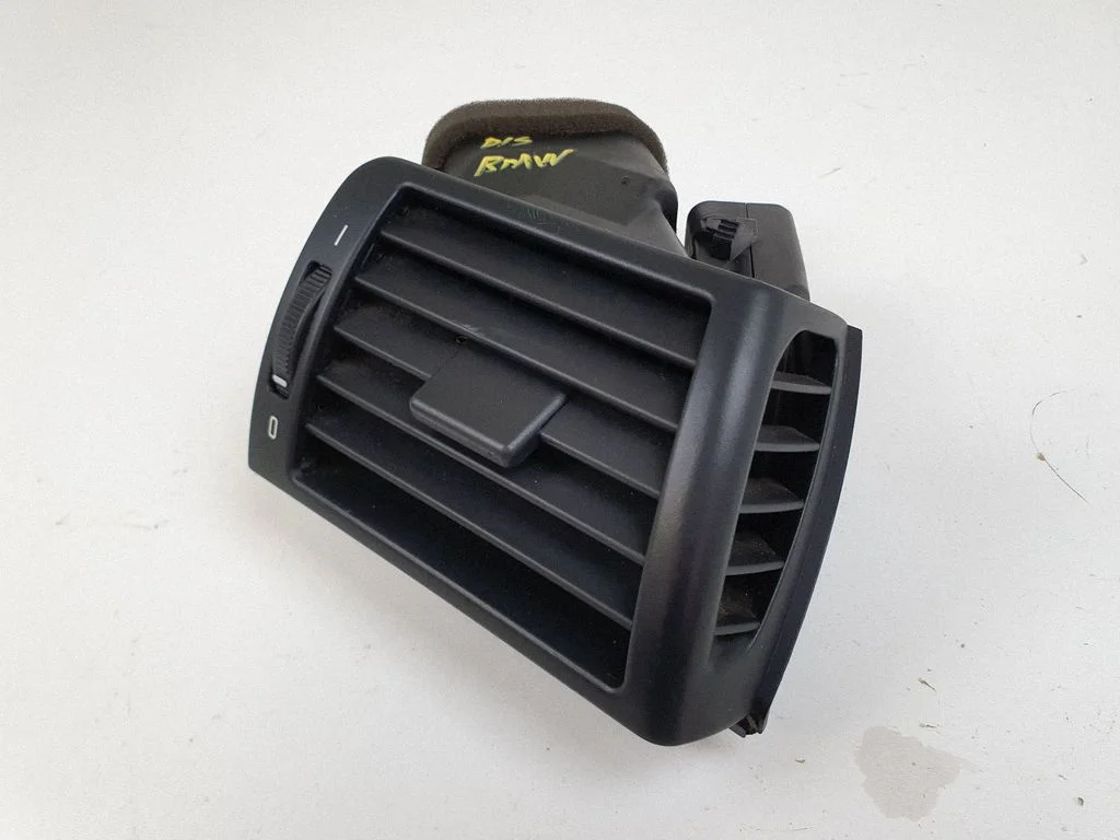 Dashboard side air vent grill/cover trim 8361898