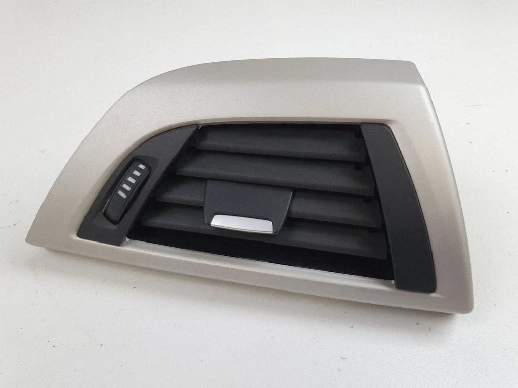 Dashboard side air vent grill/cover trim 9205356