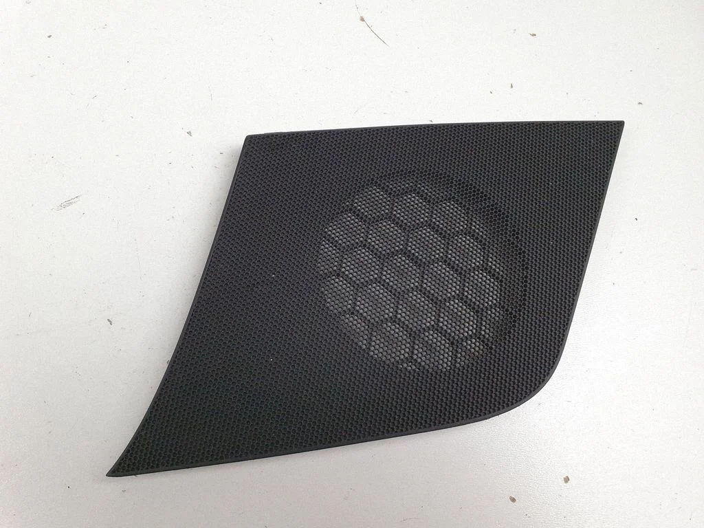 Side speaker trim/cover 8R0857227B