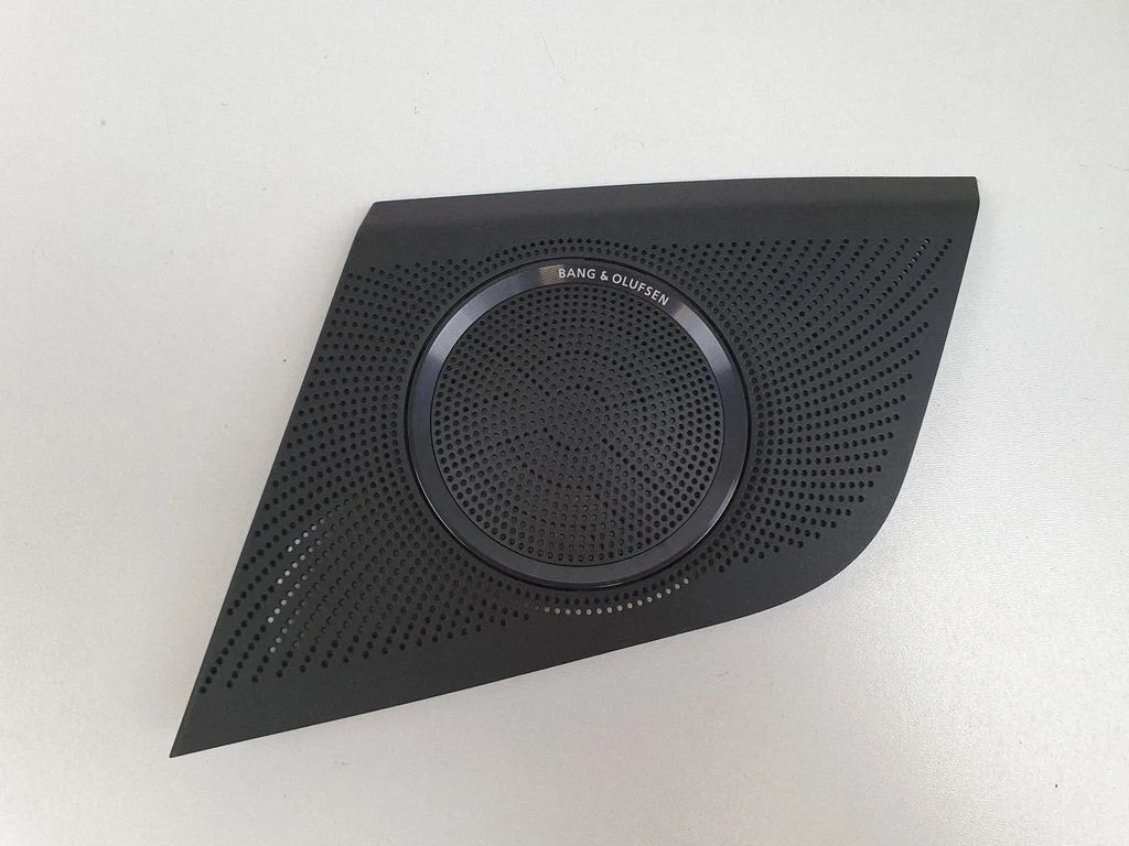 Side speaker trim/cover 8T0857227A