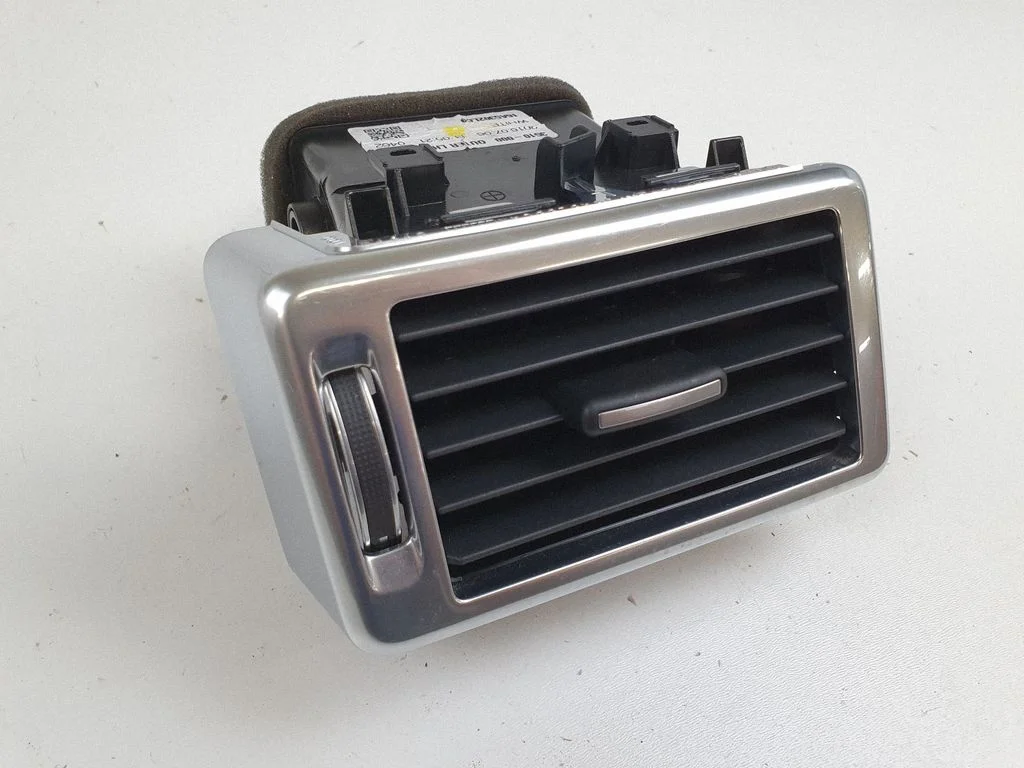 Dashboard side air vent grill/cover trim – Land Rover Discovery Sport (2014-)