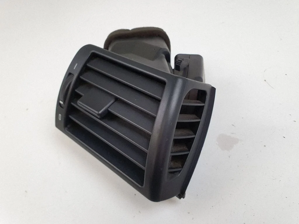 Dashboard side air vent grill/cover trim 8361898