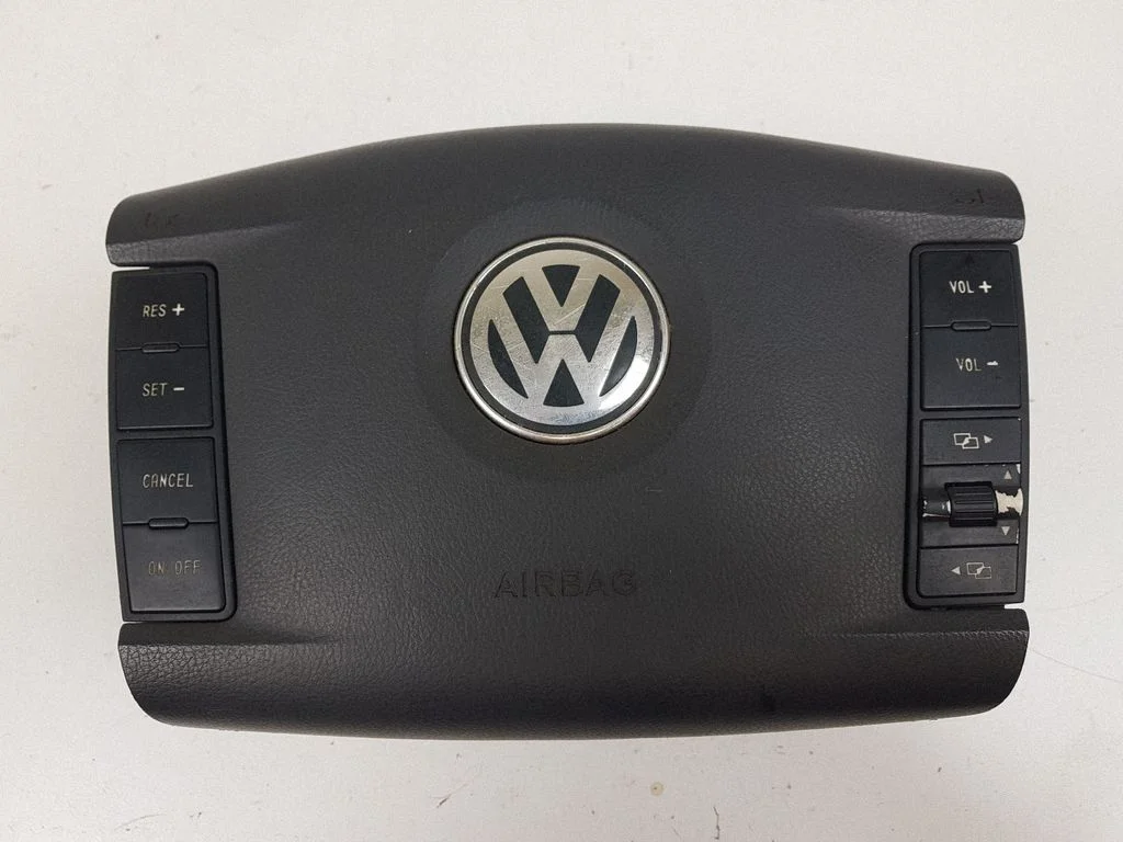 Steering wheel airbag – Volkswagen Touareg I (2002-2010)