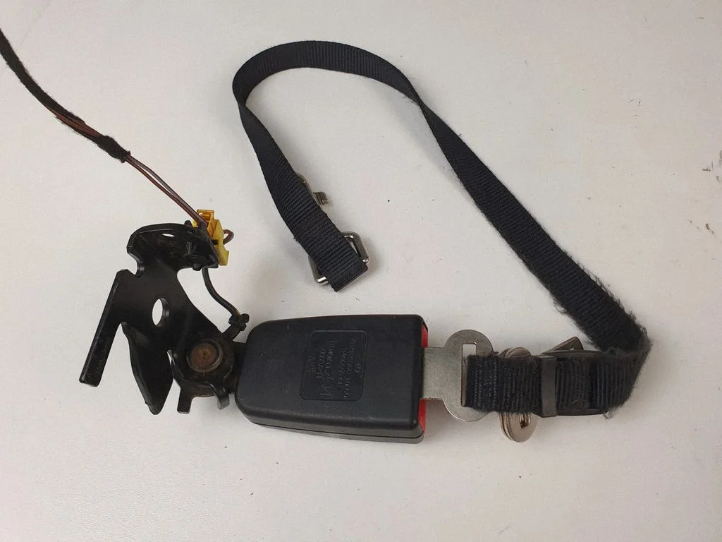 Zapięcie pasa tylne A2128601969