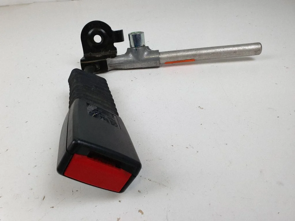 Rear seatbelt buckle A2098600169