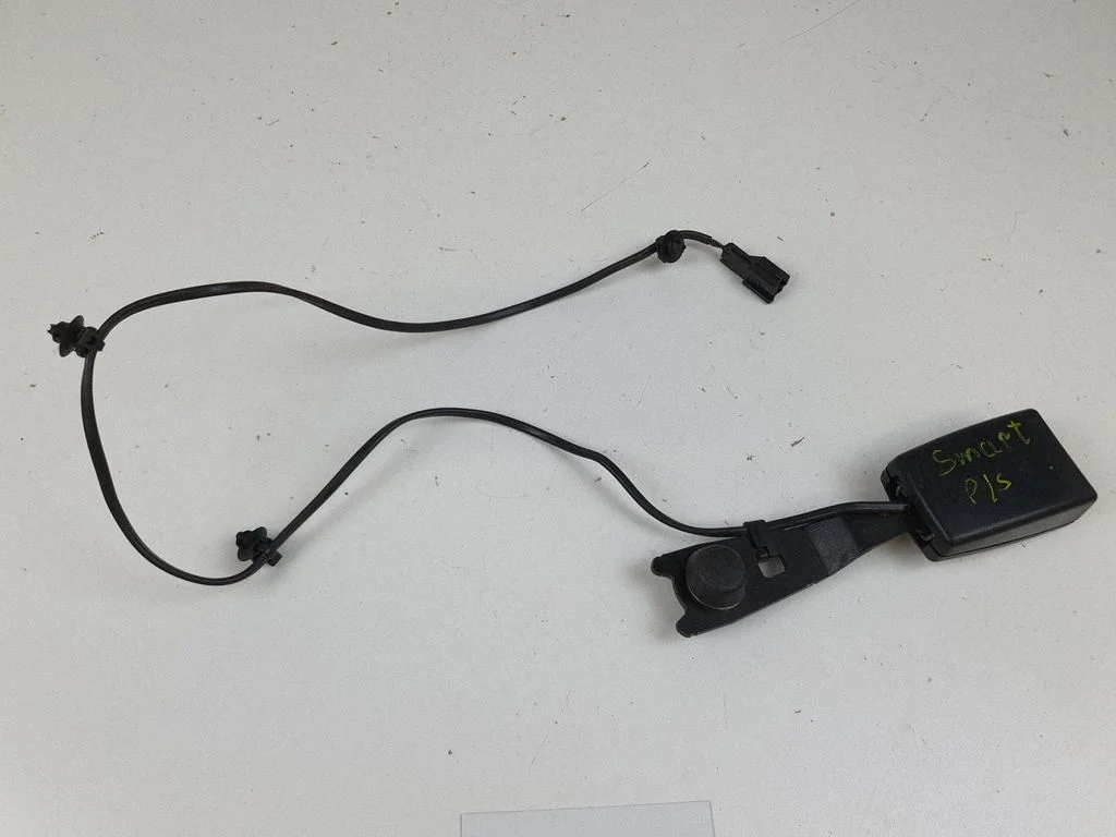Zapięcie pasa przednie 602911100 – Smart ForFour I (2004-2006)
