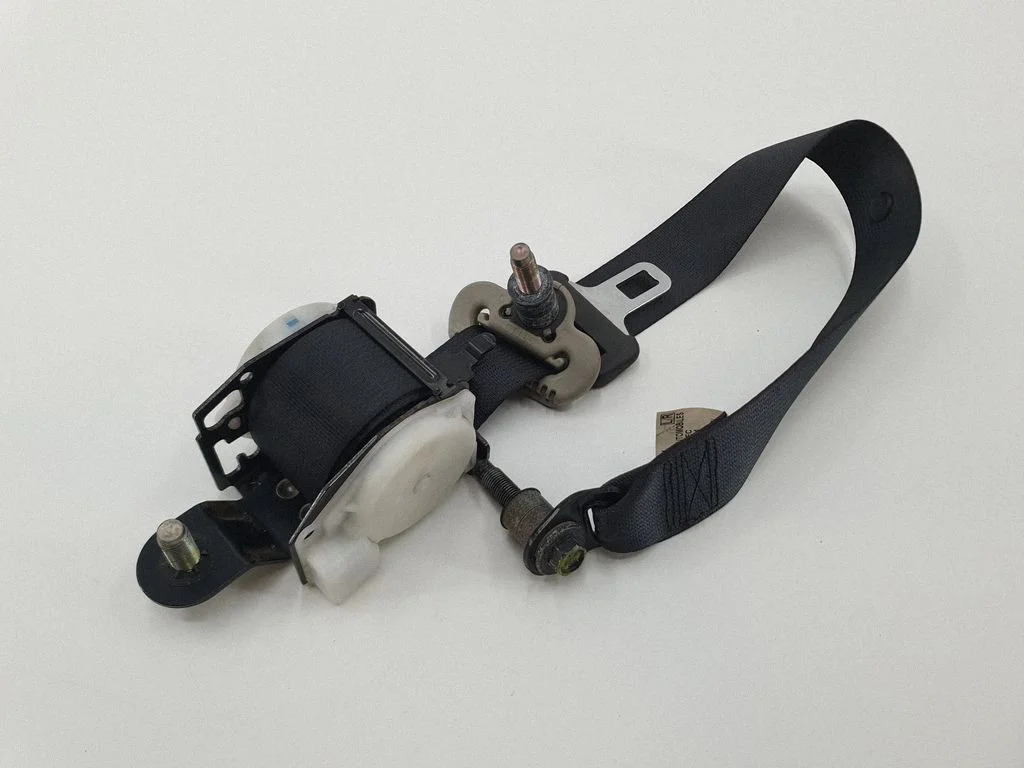 Rear seatbelt 888444X30B
