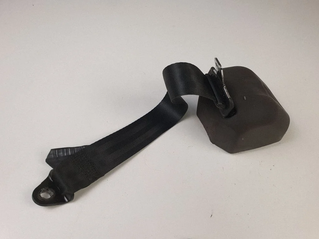 Tagumine turvavöö 98019948XX
