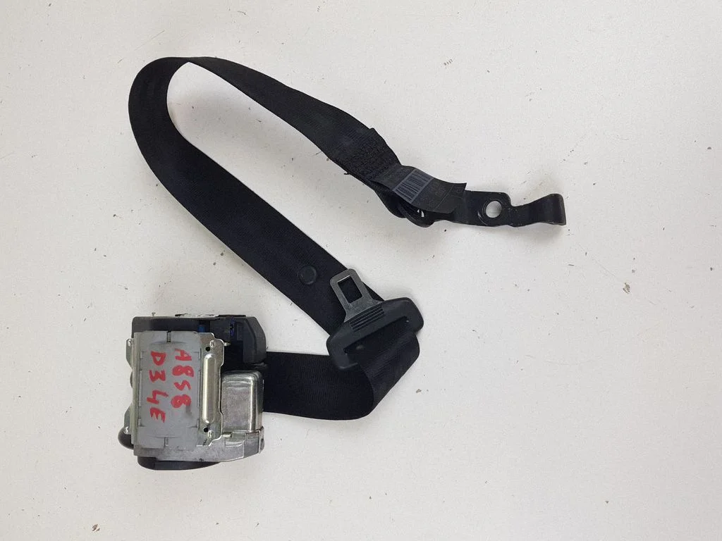 Aizmugurējā drošības josta 4E0857806