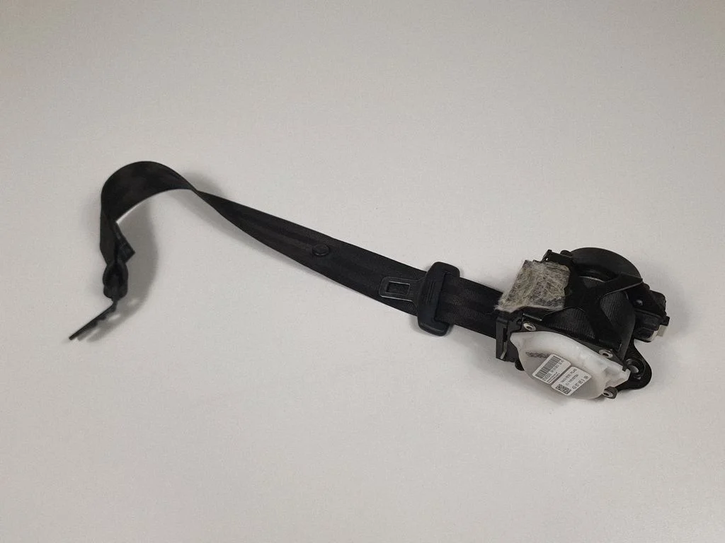 Rear seatbelt 4G8857805B
