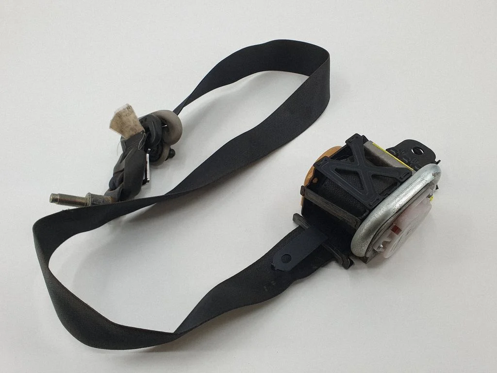 Front seatbelt 868844X30B