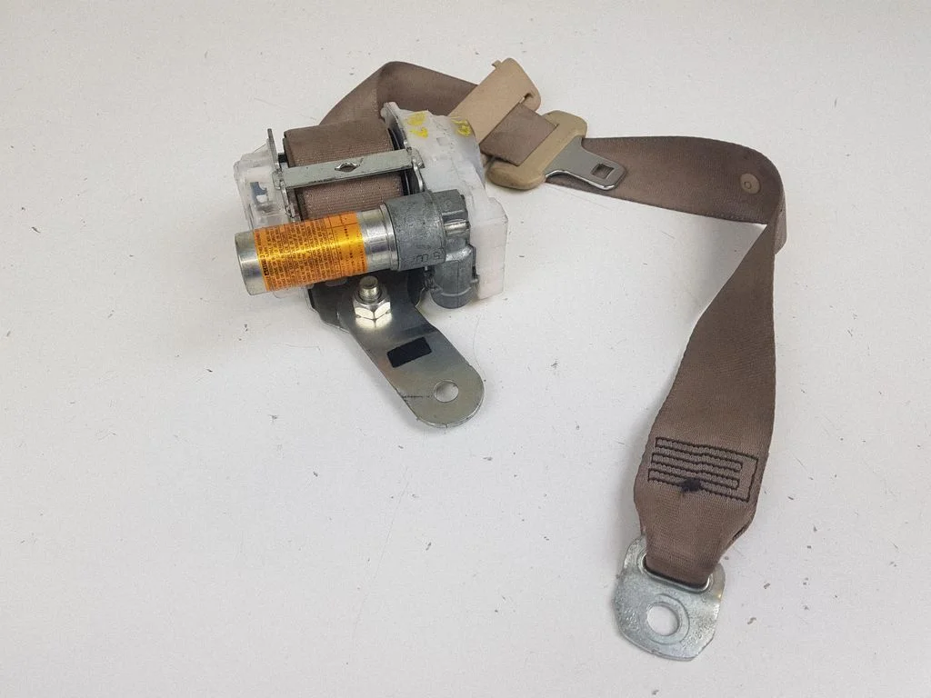 Tagumine turvavöö – Lexus GS 300 350 430 450H (2005-2012)