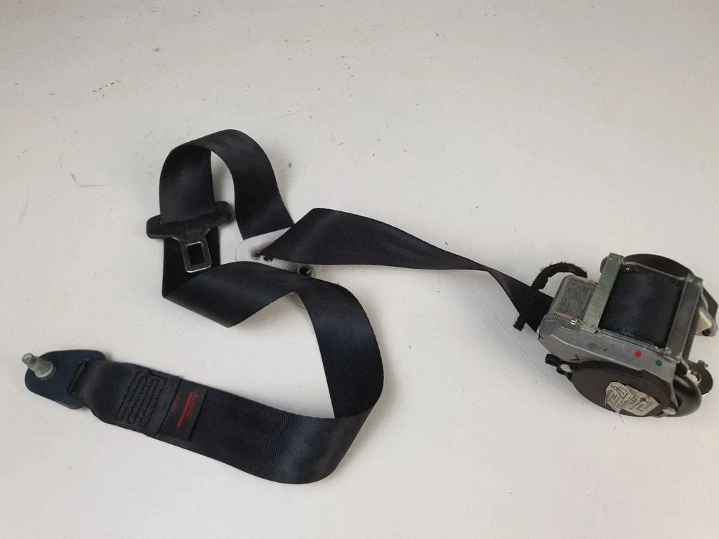Front seatbelt 98063150XX