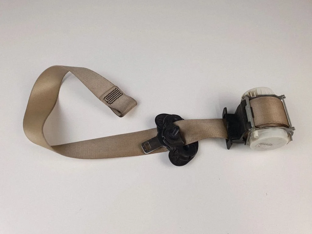 Front seatbelt 34016740