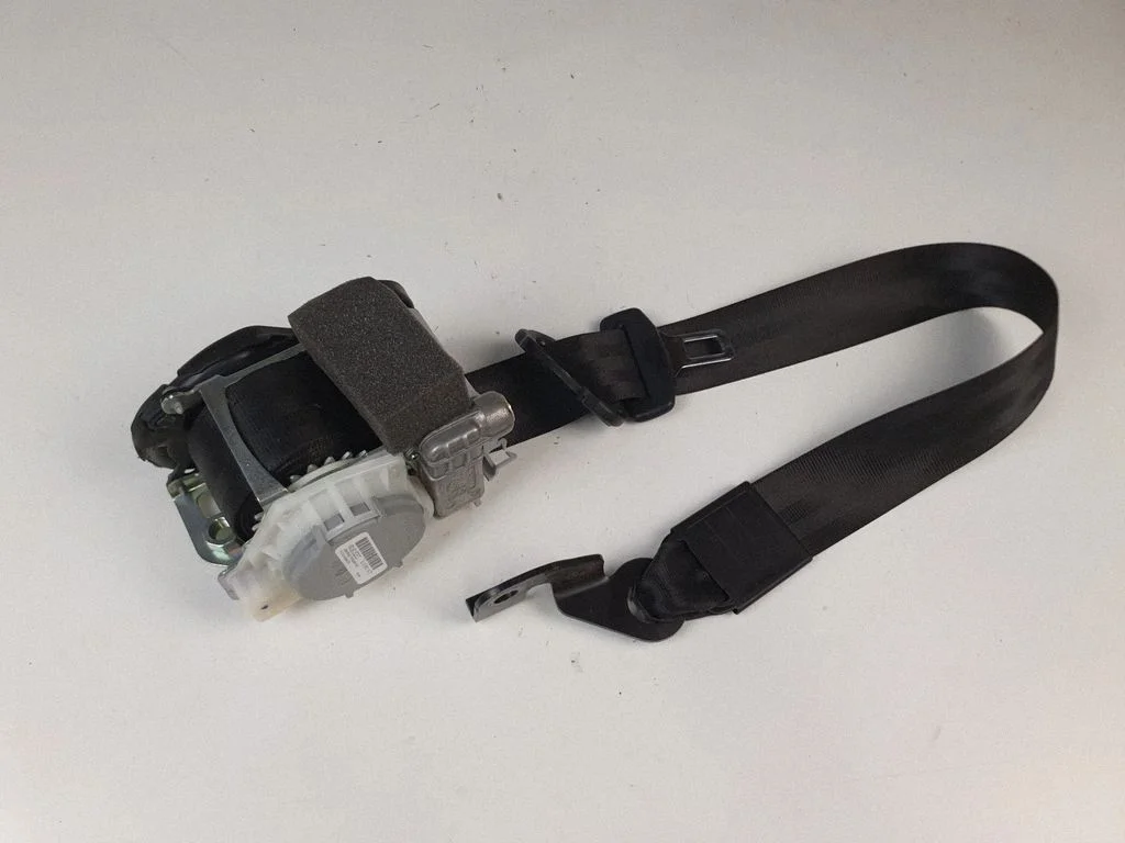 Front seatbelt 8R1857705N – Audi Q5 SQ5 8R (2008-2017)