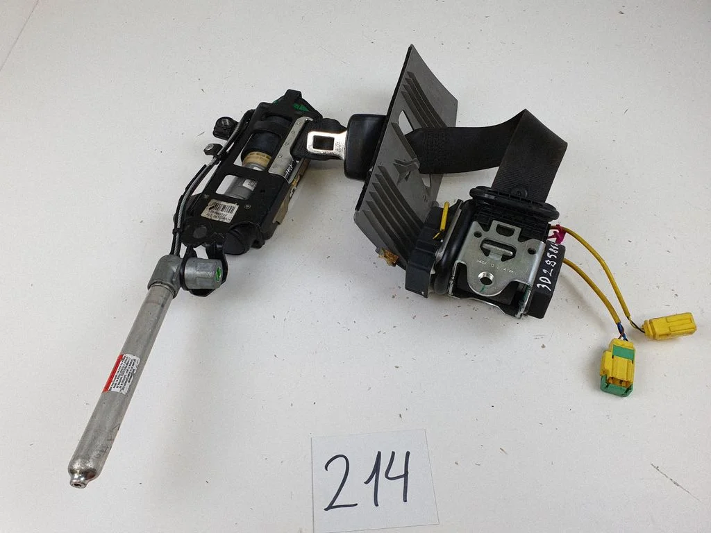 Priekšējā drošības josta 3D2858663C