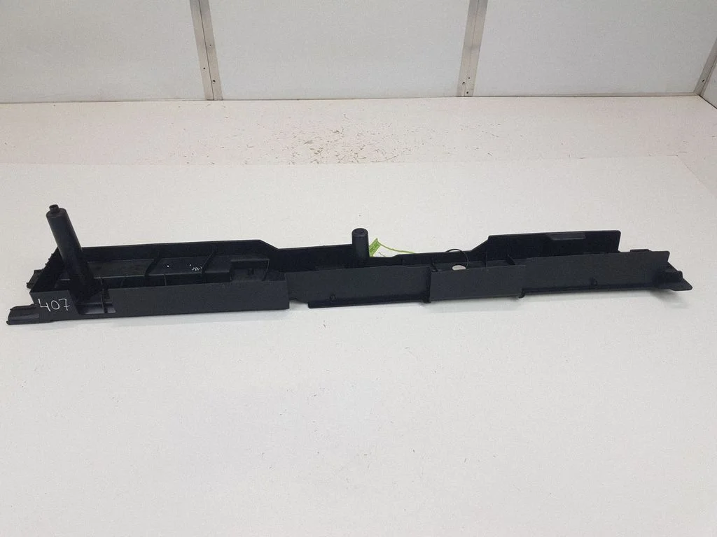 Cita bagāžnieka apdares detaļa – BMW X5 E70 (2006-2013)