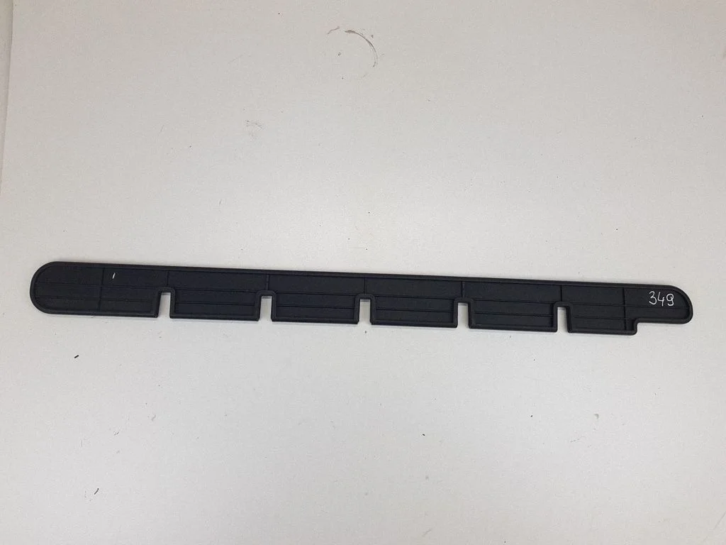 Cita bagāžnieka apdares detaļa 7116739
