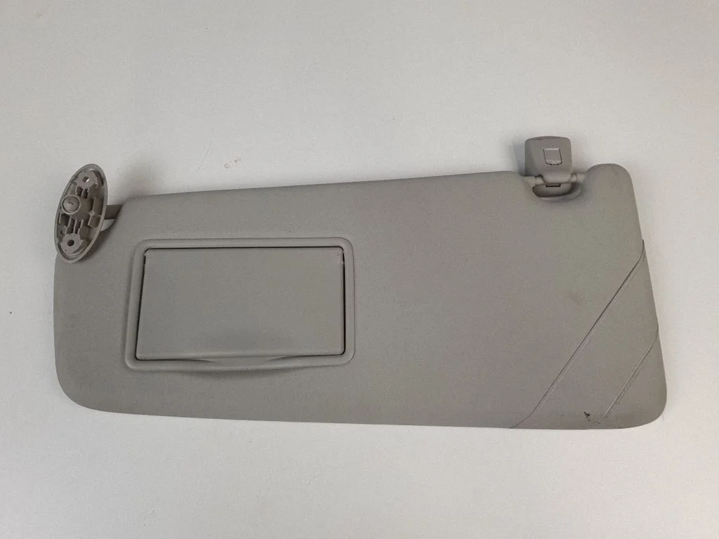 Sun visor – left