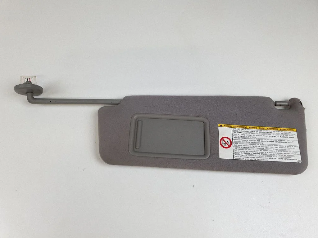 Sun visor – left