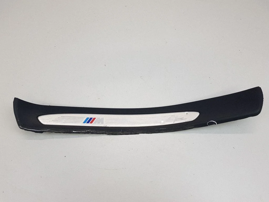 Aizmugurējā sliekšņa apdare (iekšējā) 7898823