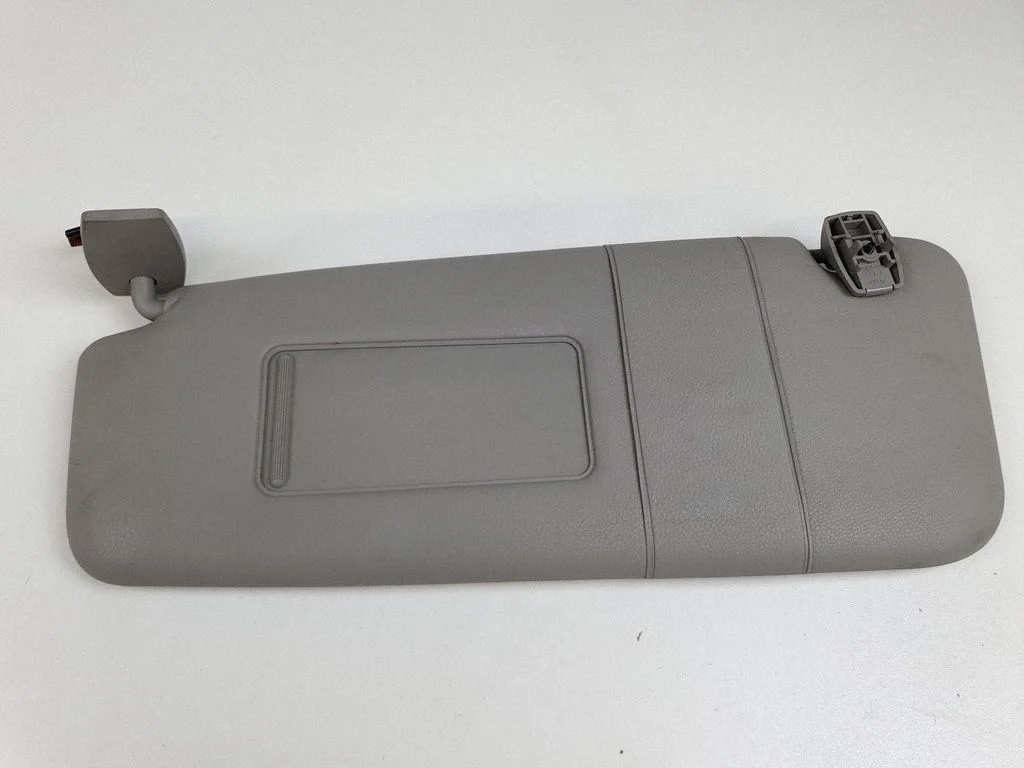 Sun visor – left