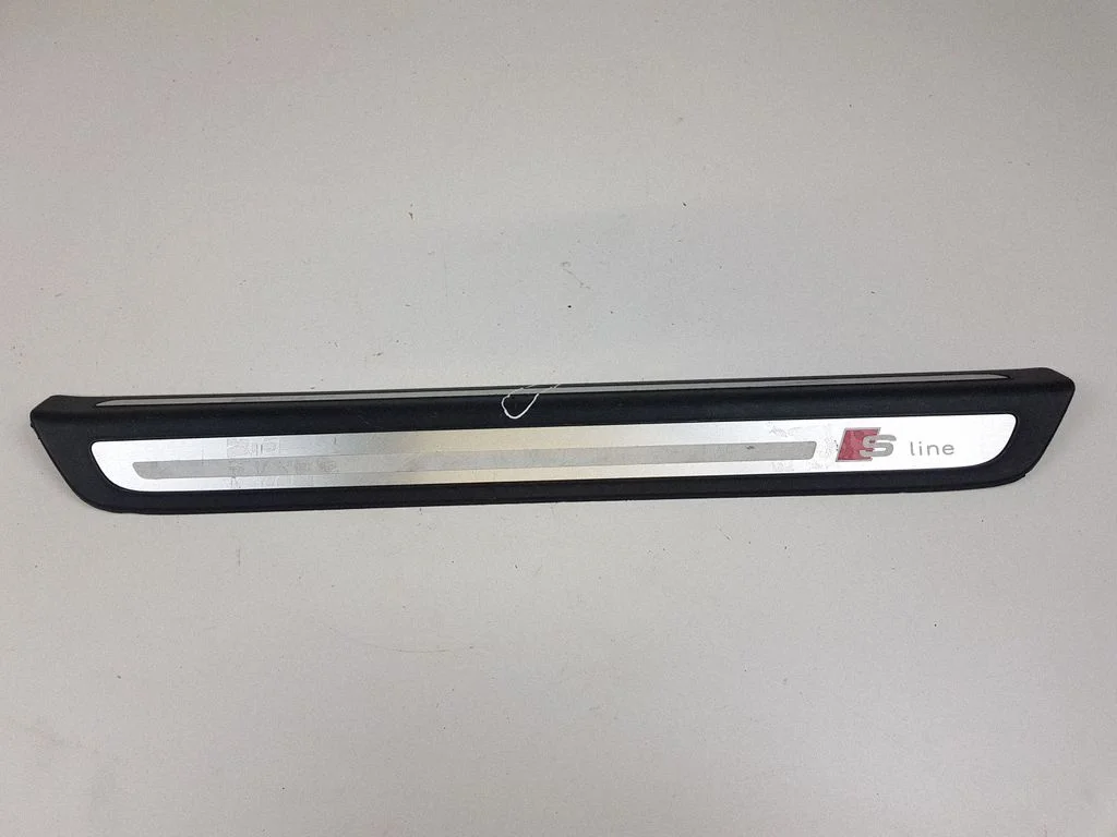 Front sill trim cover 8R0853373F – Audi Q5 SQ5 8R (2008-2017)
