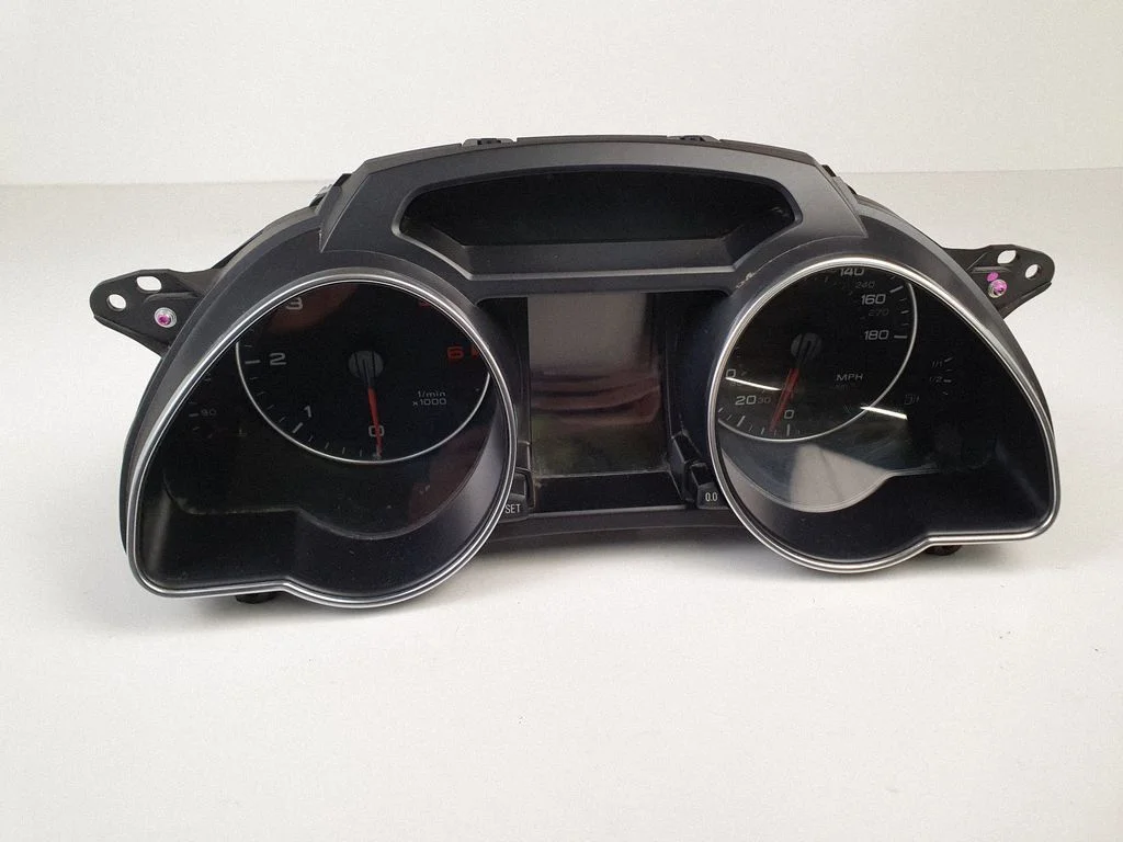 Speedometer (instrument cluster) 8T0920983B