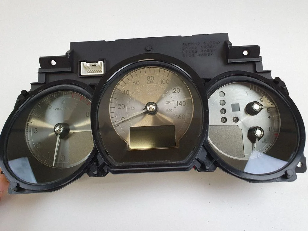 Spidomeeter (näidikuplokk) – Lexus GS 300 350 430 450H (2005-2012)