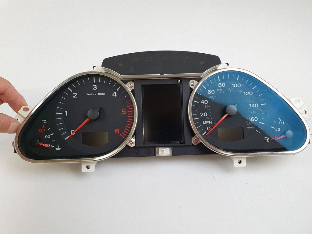 Speedometer (instrument cluster) 4F0910900C