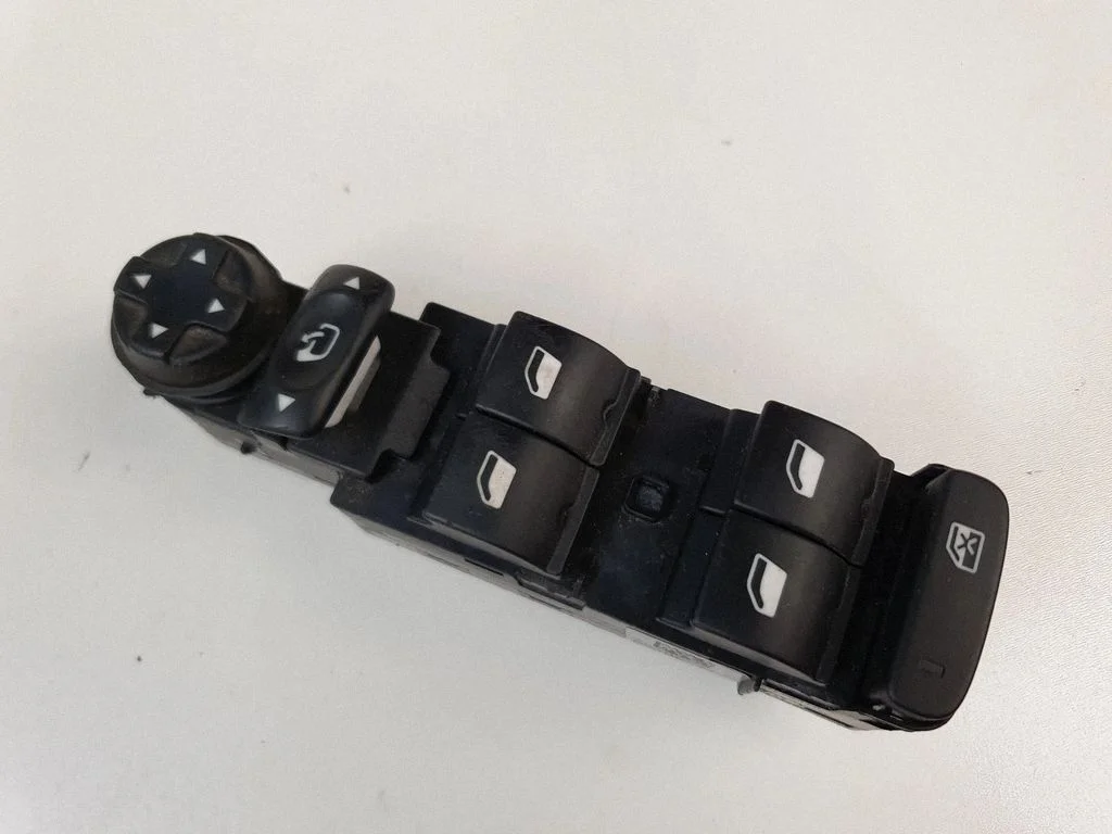 Electric window control switch 96749624ZD